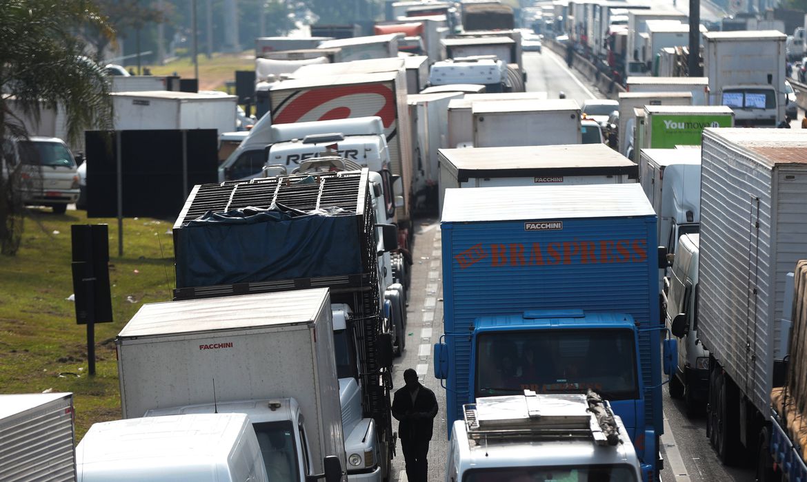 01-09-22_08-17-29_bloqueios_de_rodovias_em_sao_paulo.jpg