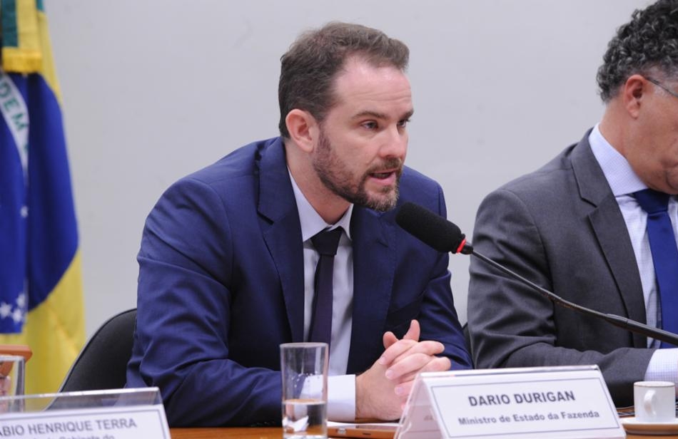 14-05-26_07-58-10_ministro.jpg